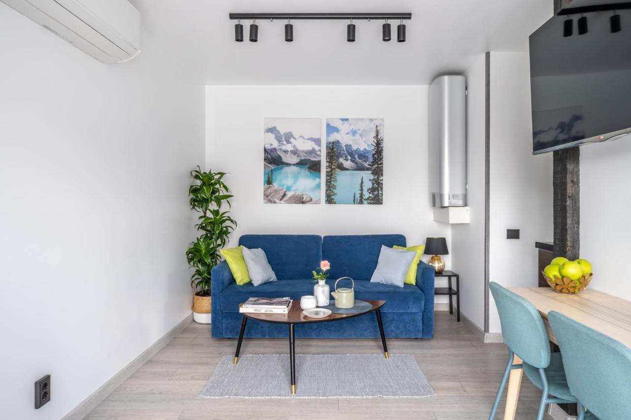 Family Garden House With Free Private Parking & Playground Villa Riga Exteriör bild