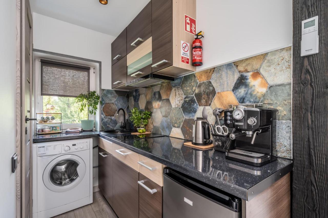 Family Garden House With Free Private Parking & Playground Villa Riga Exteriör bild