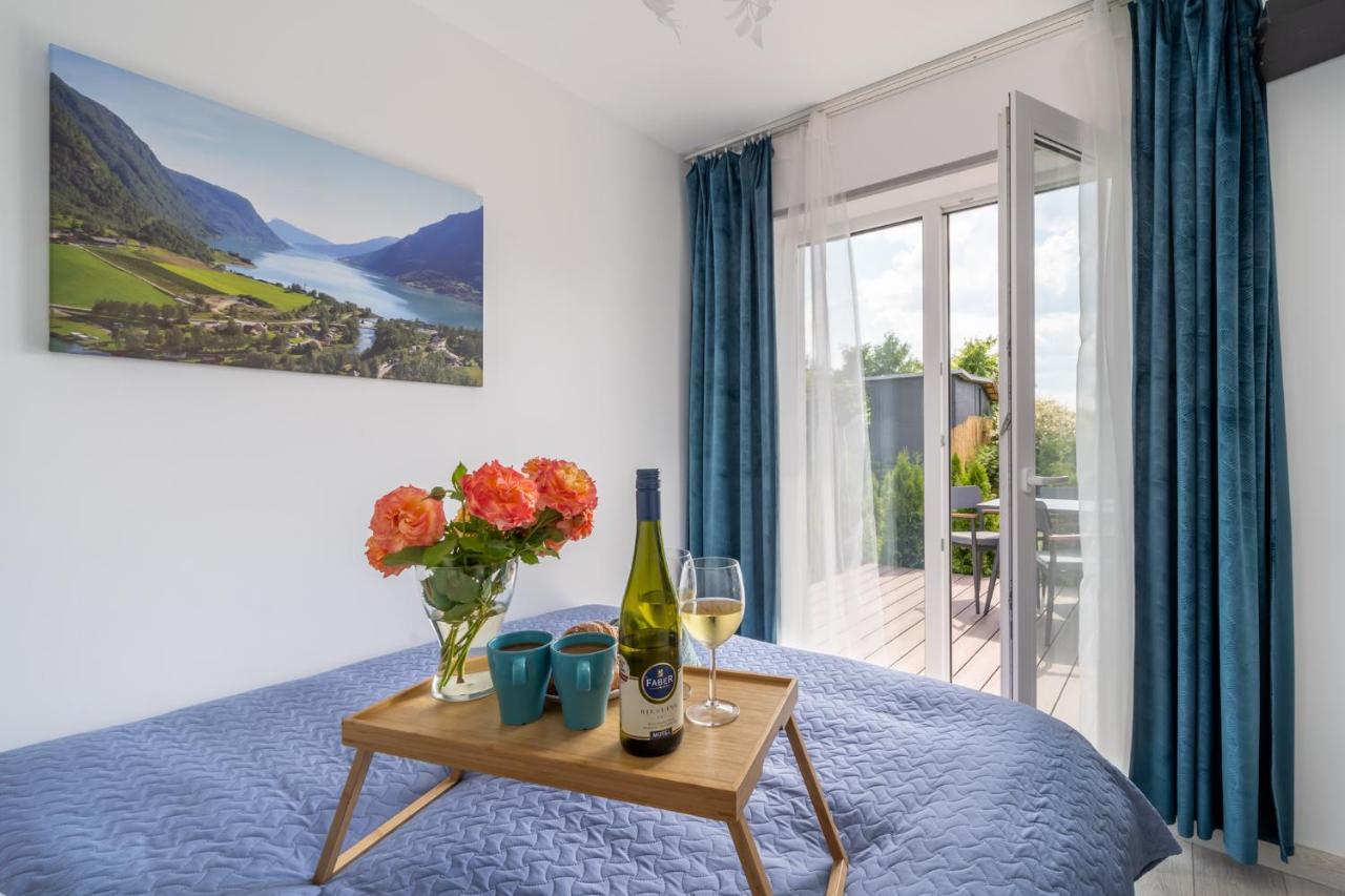 Family Garden House With Free Private Parking & Playground Villa Riga Exteriör bild